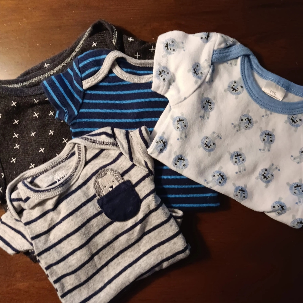 Onesie bundle of 4